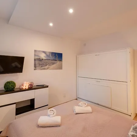 Apartview Plazowa With Parking By Rent Like Apartment